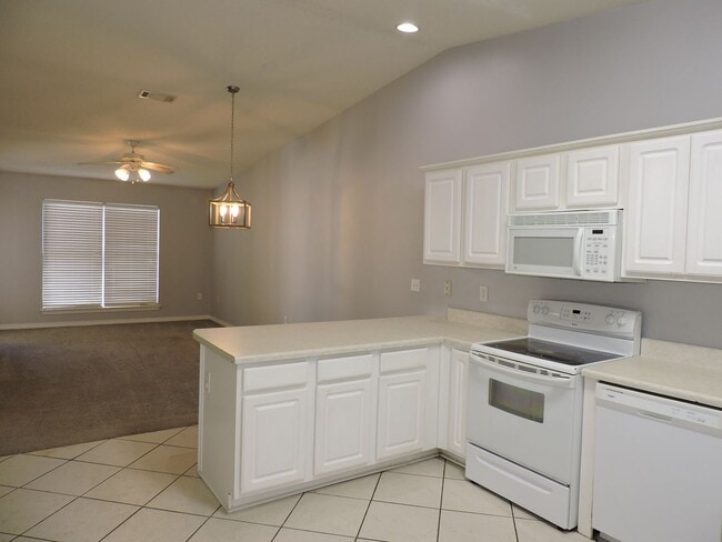 Photo - Easy access to interstate, shopping & hosp... House