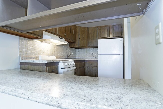 1BR Deluxe - Kitchen