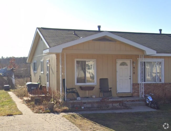 Building Photo - 918 Boon St Rental