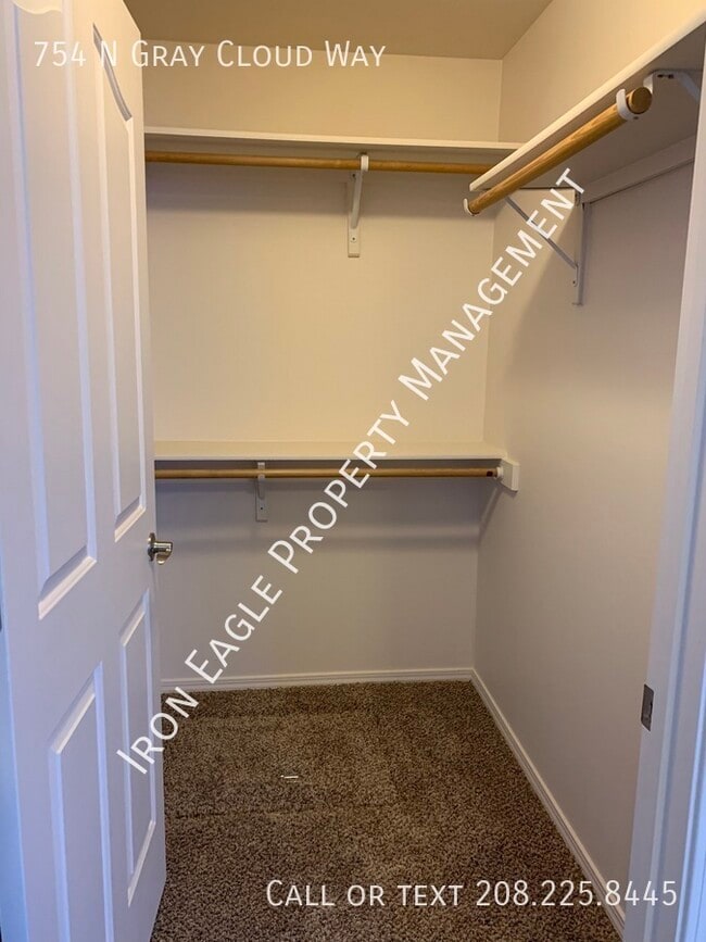 Photo - 754 N Gray Cloud Way