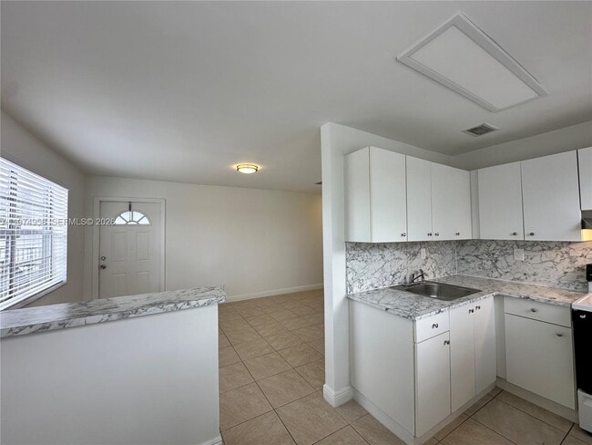 Photo - 5621 SW 36th Ct Unit 201