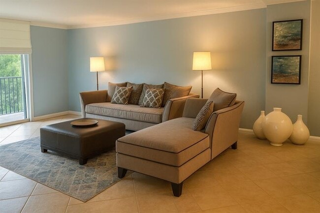 Building Photo - 1000 Spanish River Rd Unit 3G Rental