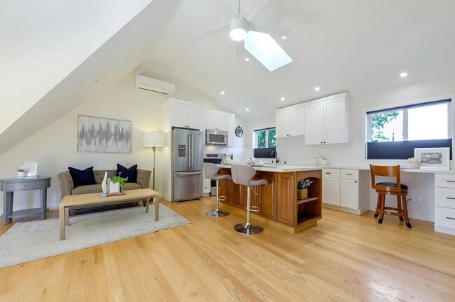 Photo - 421 Harrison Ave