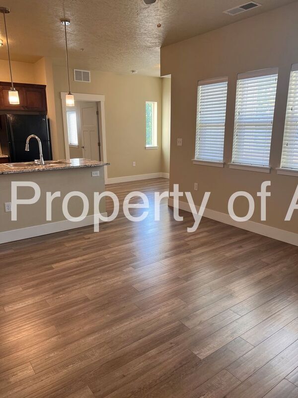 Photo - 3590 E Grand Forest Dr