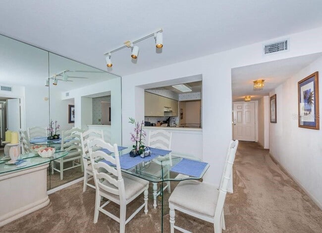 Photo - 6001 Bahia Del Mar Cir N Unidad 527