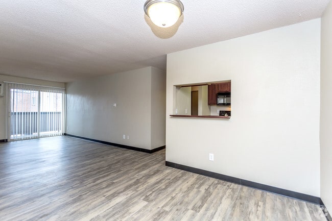 1BR, 1BA - B1 - Stone Garden on Birch