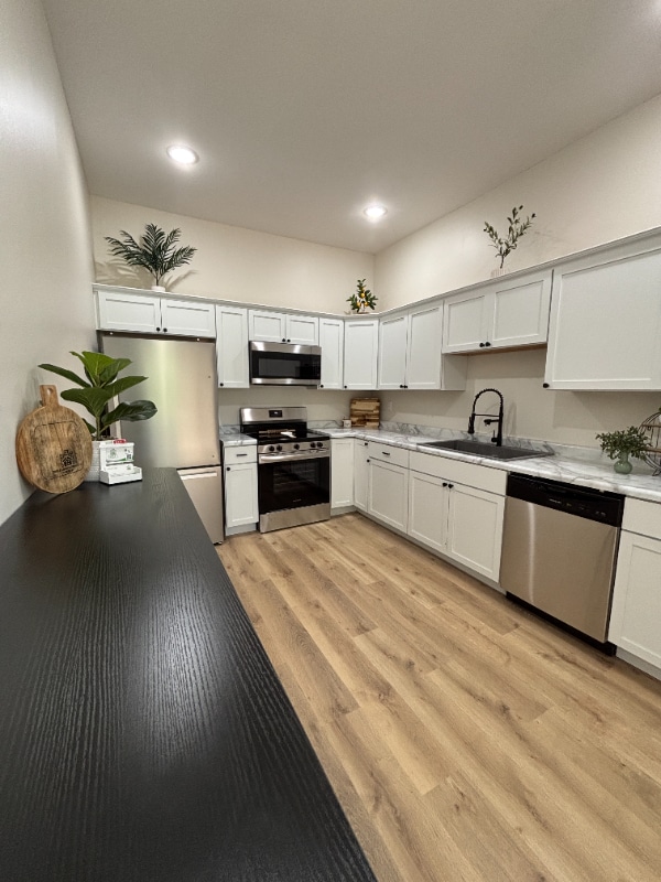 Photo - 321 E Main St