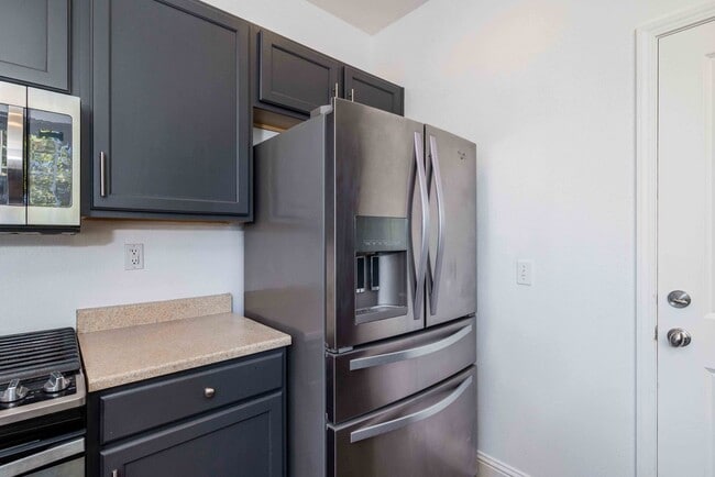 Photo - MOVE IN SPECIAL!!! $500 OFF FIRST MONTHS R...