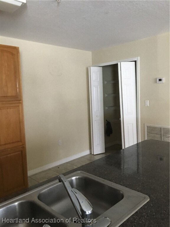 Photo - 1017 W Pleasant St