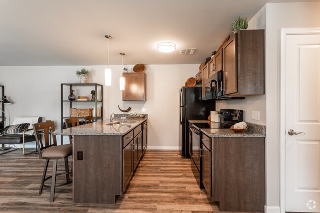 Interior Photo - Wyndham Pointe