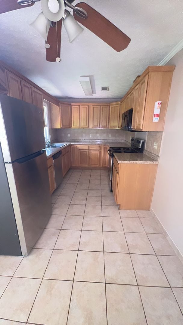 Photo - 206 Webb Rd
