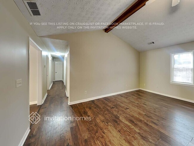 Photo - 2634 Laurel Woods Ln SE