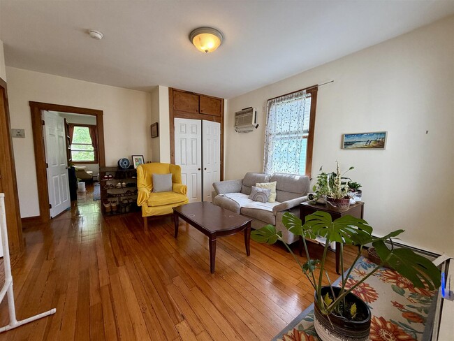 Photo - 359 Columbia St Unit 2