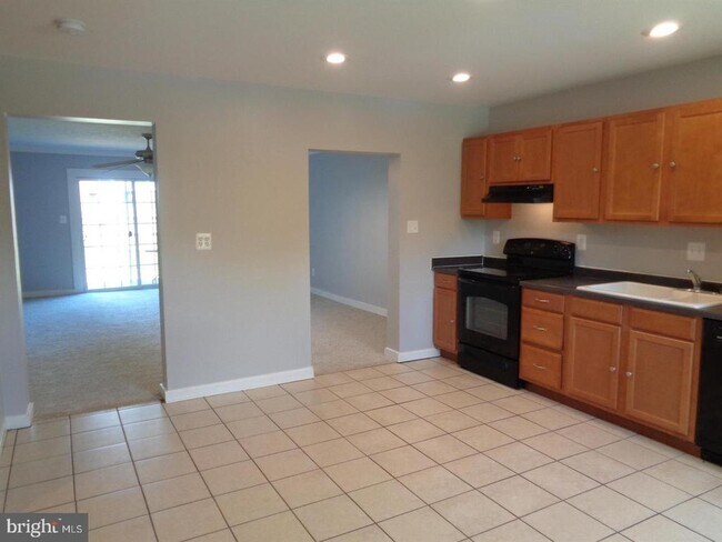 Photo - 612 Kittendale Cir