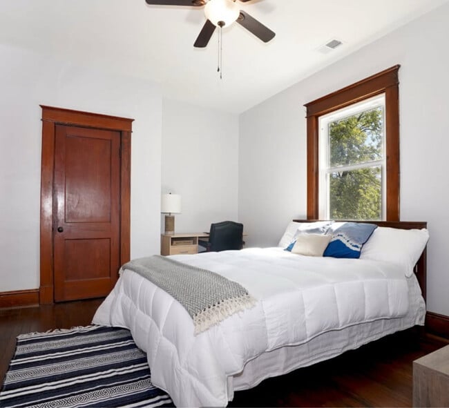 Photo - 4603 White Ave