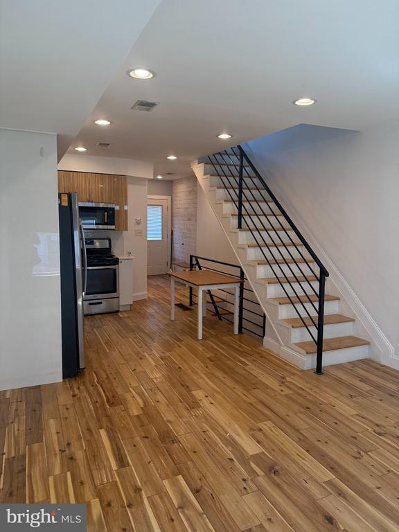 Building Photo - 2321 Gerritt St