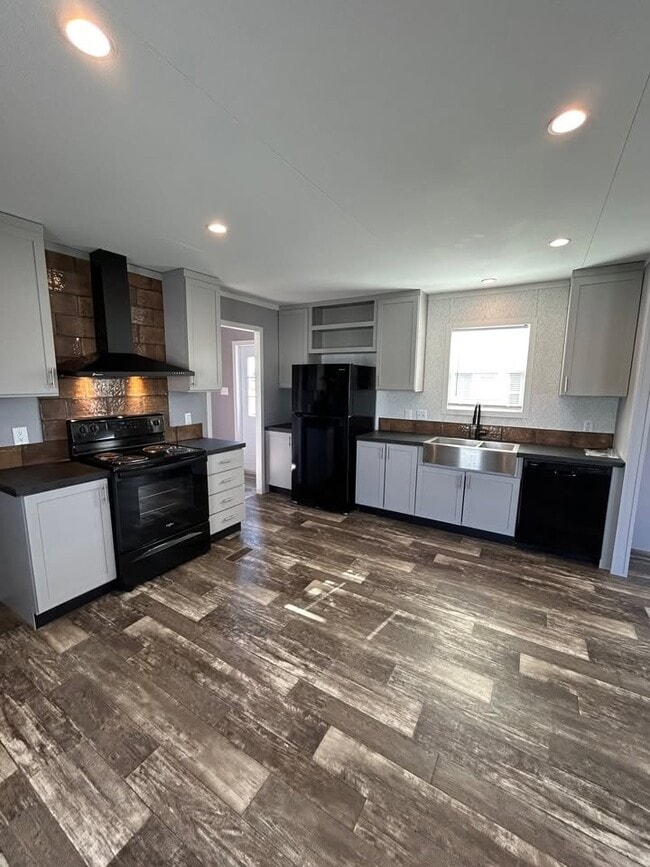 Photo - 313 Owens St