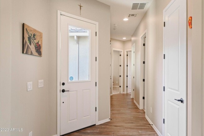 Photo - 5116 N 185th Ave