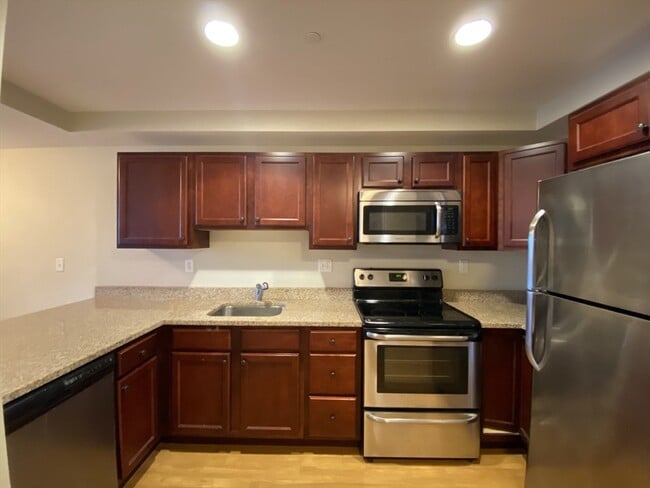 Photo - 20 Pond St Unidad 203