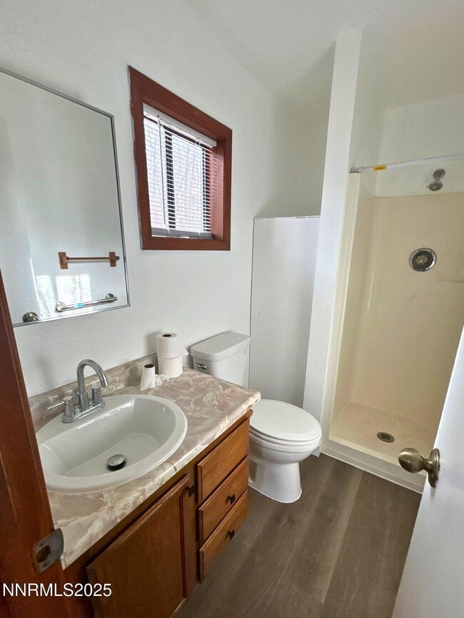 Photo - 1058 G St