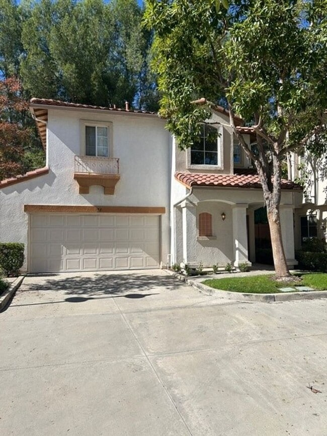 Building Photo - 2-Bedroom 2-Bath Rancho Santa Margarita Home