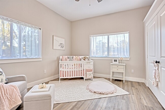 Photo - 704 Natchez River Cir