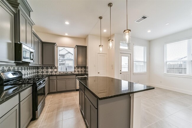 Photo - 1531 Crystal Stream Dr