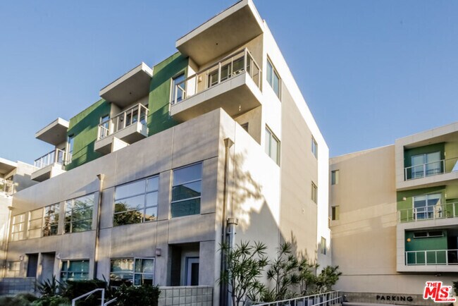 Building Photo - 11500 Tennessee Ave Unit 134 Rental