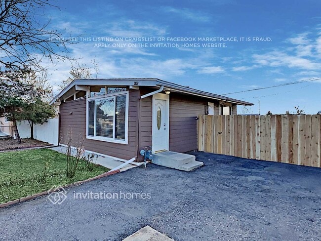 Building Photo - 190 Campo St