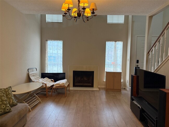 Building Photo - 7575 Cambridge St Unit 2704