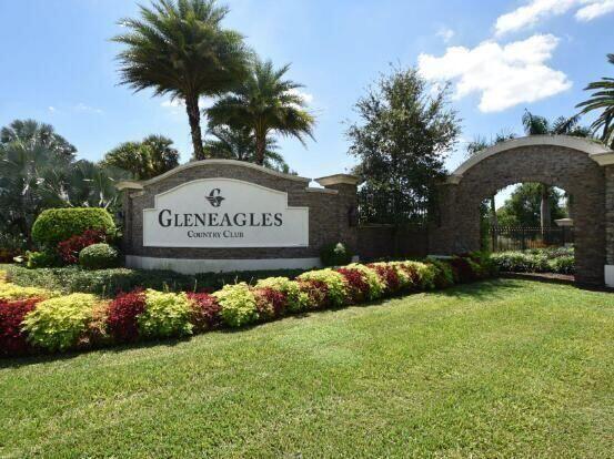7449 Glendevon Ln Unit 106