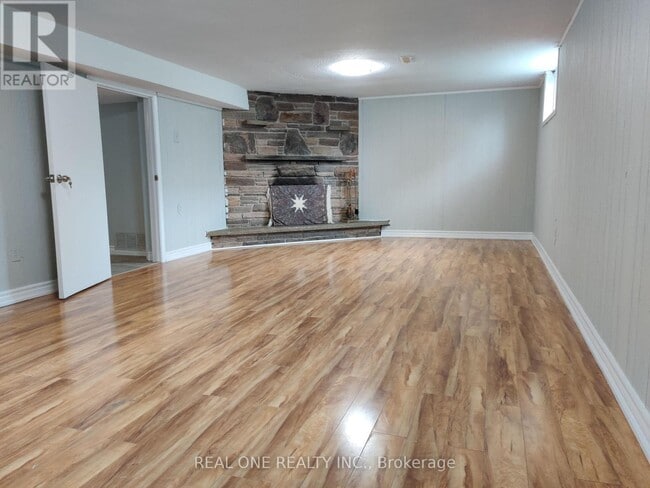 Photo - 49 Corinthian Blvd