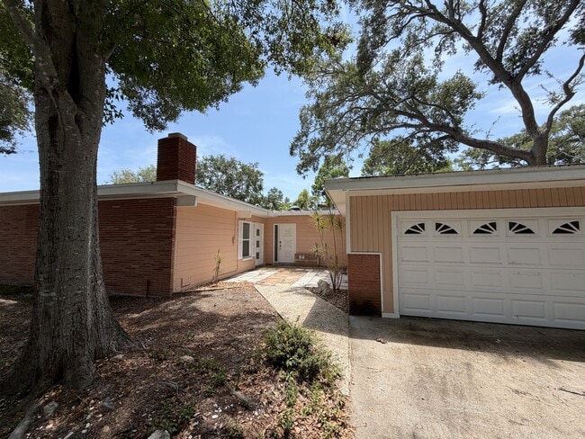 Building Photo - 1 Bed/1 Bath