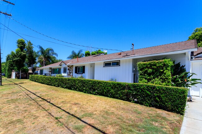 Photo - 13739 Erwin St