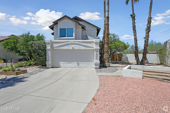 Building Photo - 1022 W Estrella Dr Rental