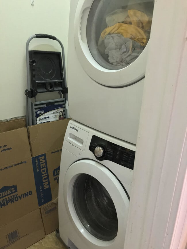 Photo - GROV2116 Unidad # A