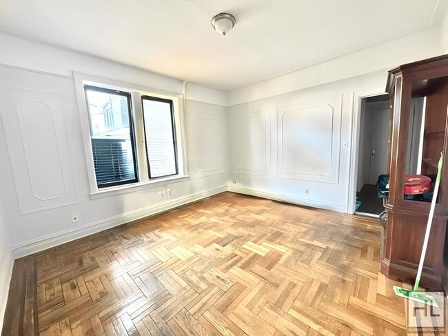 Photo - 66 STREET Unit 1