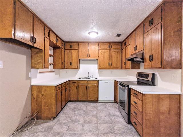 Photo - 134 Bellaire Dr