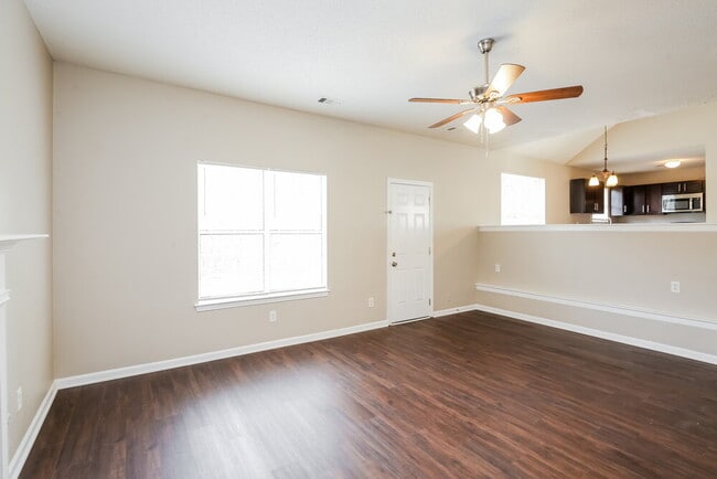 3527 McIntosh Ln