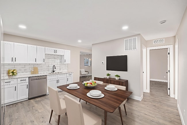 Photo - 173 Buchanan Ave