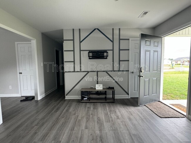 Photo - 2414 Heath Ln