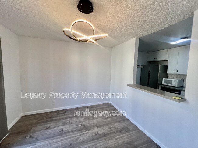 Photo - 2200 Laguna Cir Unit Apt F