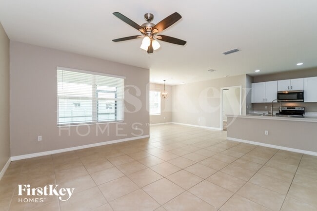Photo - 2825 NE 2nd Ave