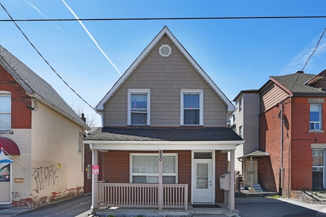Photo - 1785 Frobisher Ln Unit 1