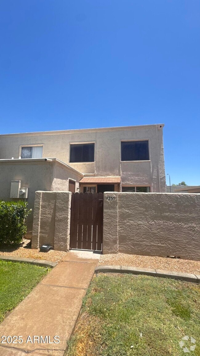 Building Photo - 4255 N 81st St Rental