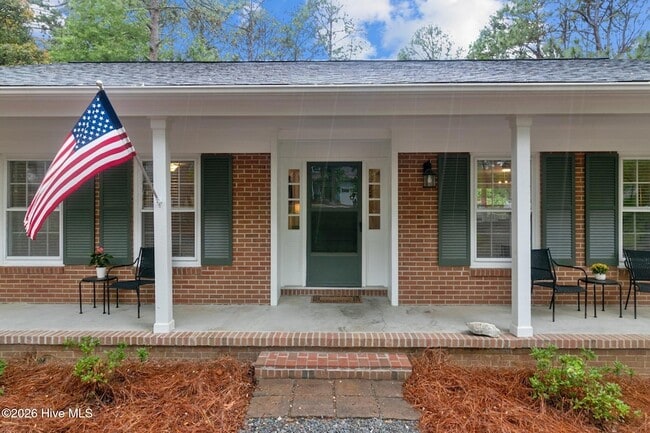 Photo - 450 Crestview Rd