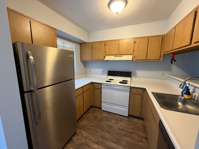 Photo - 3230 Wedekind Rd