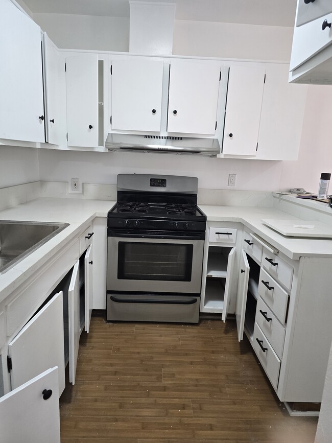 Photo - 2928 Francis Ave