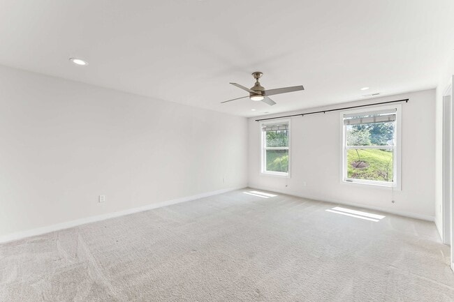 Photo - 178 Kennedy Dr