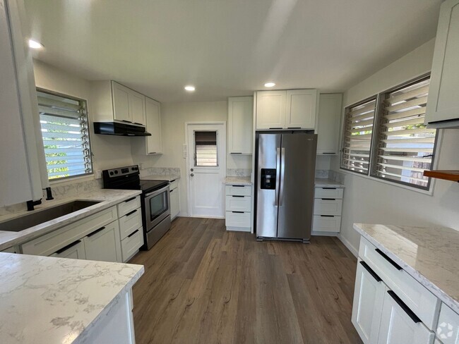 Building Photo - 99-101A Kihewa Pl Unit PC024/LC018. 99-101 A Kihewa Pl (Upper) Rental